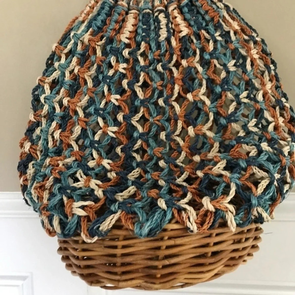 NWOT Serpui Marie Macreme Basket Bag - Picture 7 of 7